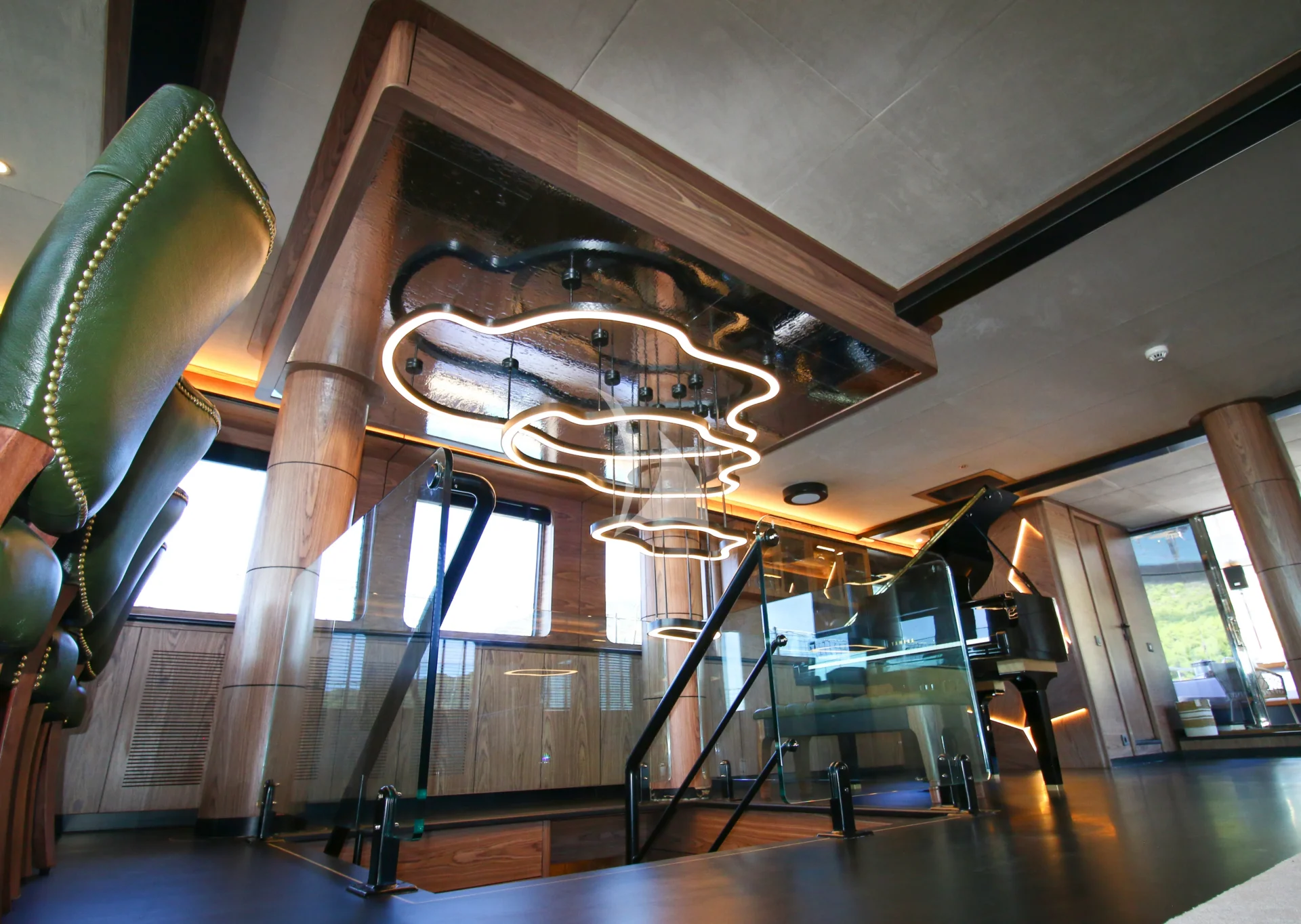 OGUZ KHAN Charter Yacht