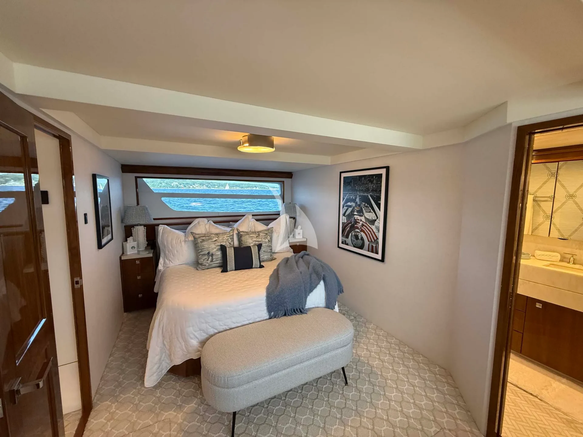 SOUTHERN SKY Charter Yacht