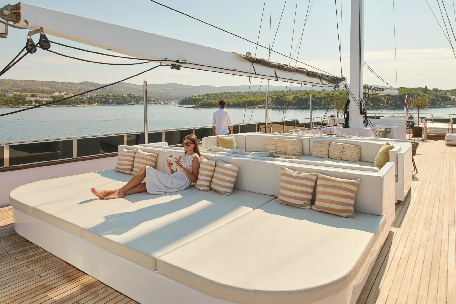 ANIMA MARIS Charter Yacht