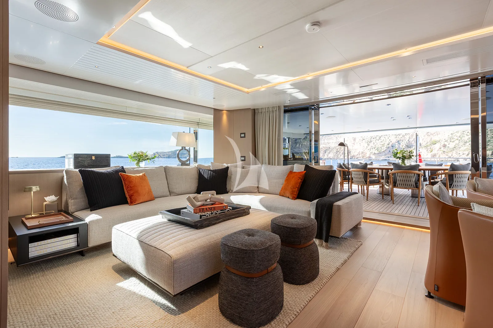 PAPER MOON Charter Yacht