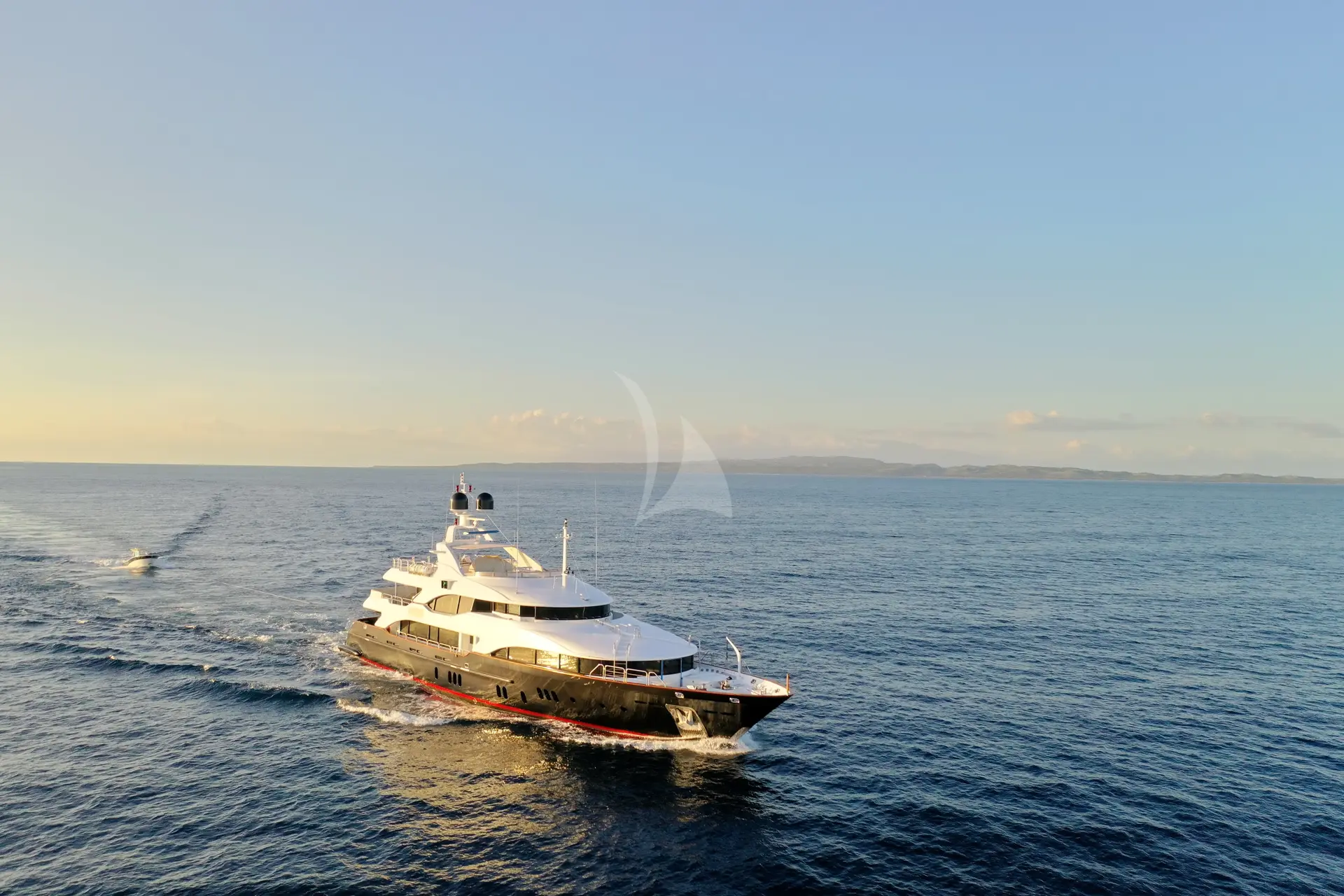 SEASCAPE V Charter Yacht
