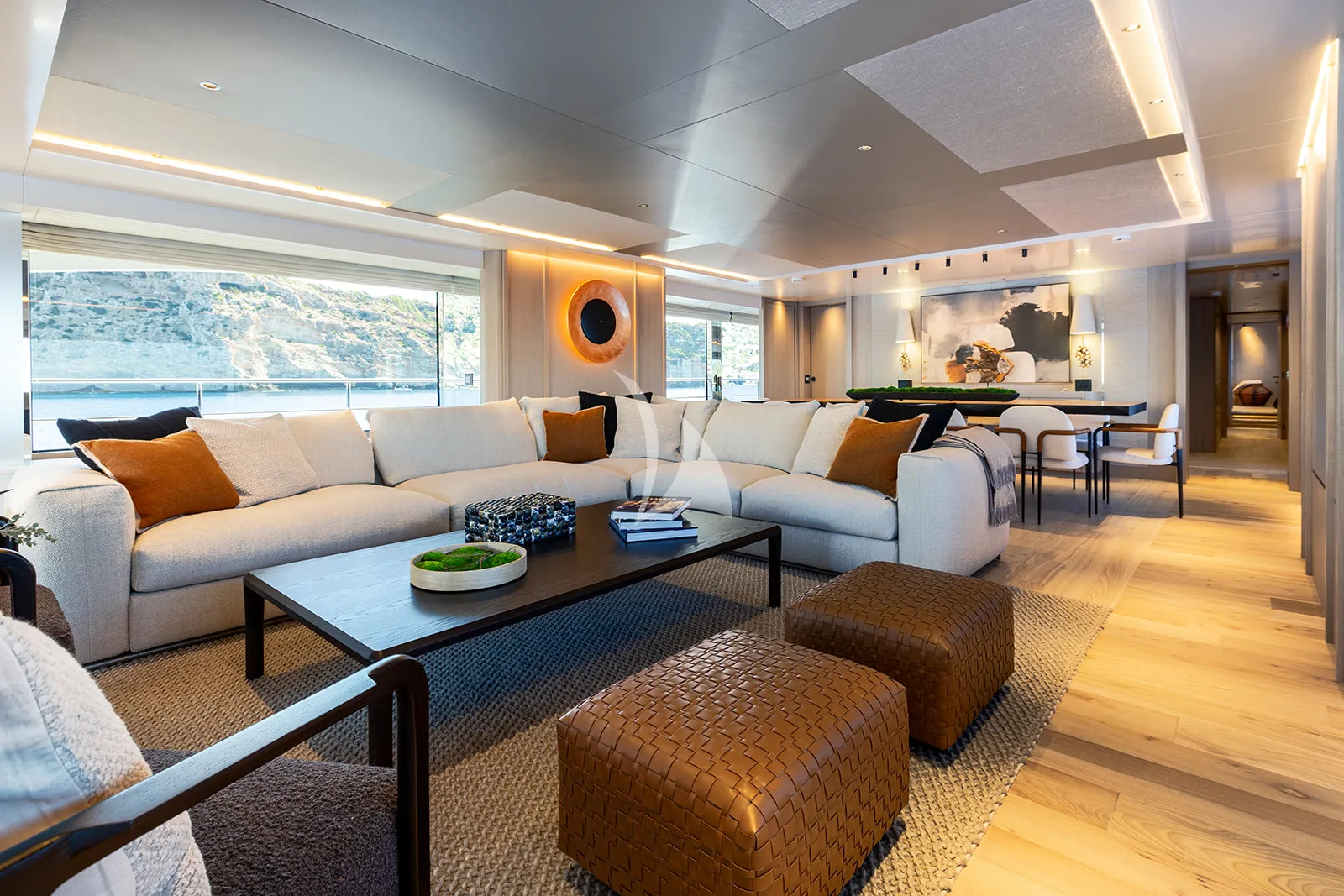 PAPER MOON Charter Yacht