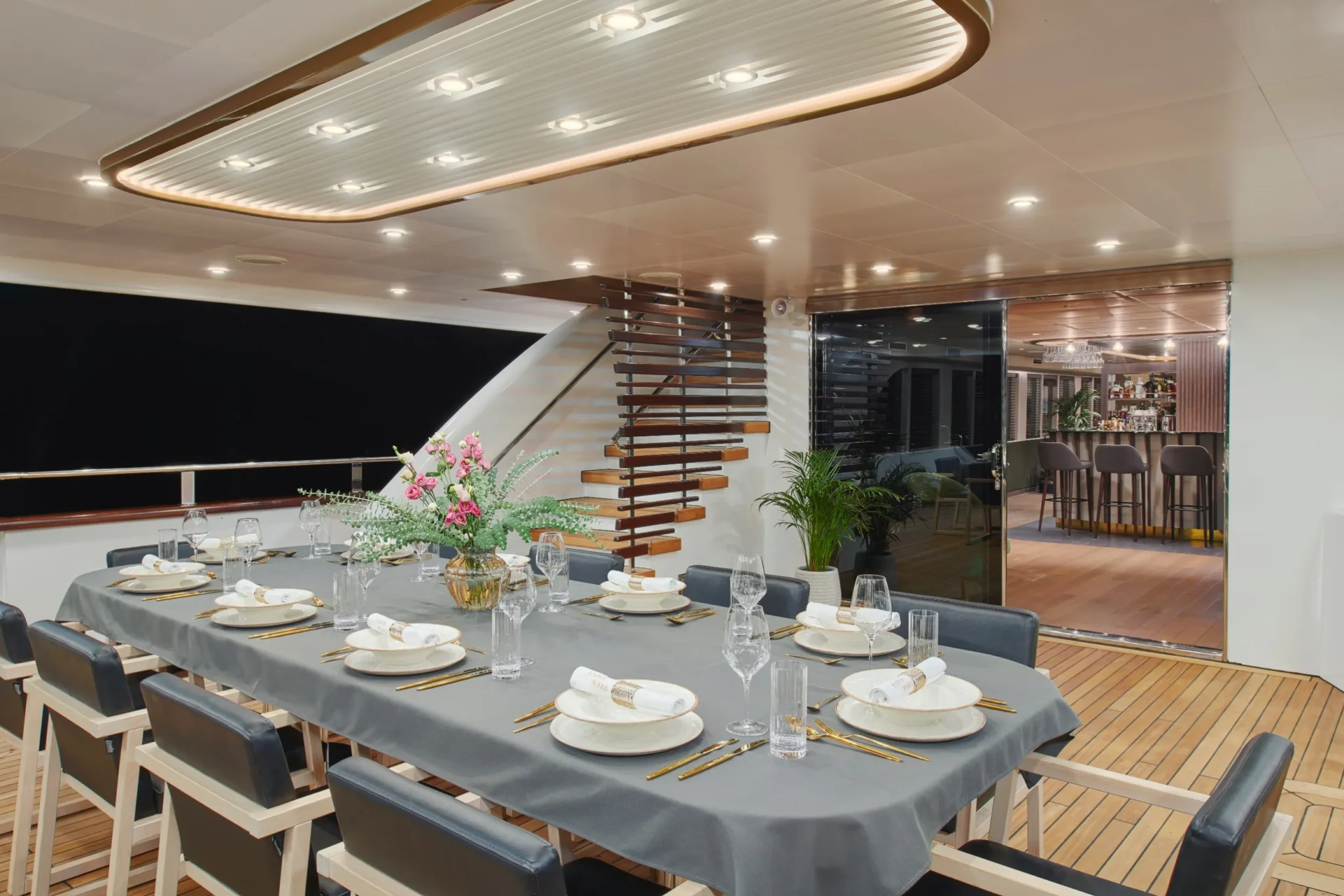 ANIMA MARIS Charter Yacht