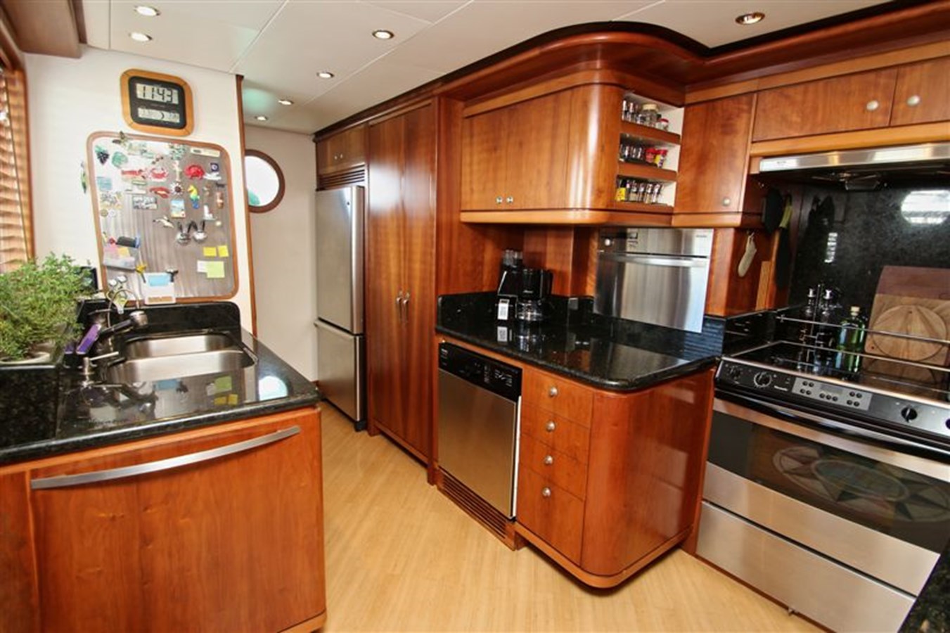 Inace Motor Yacht Impetus For Sale