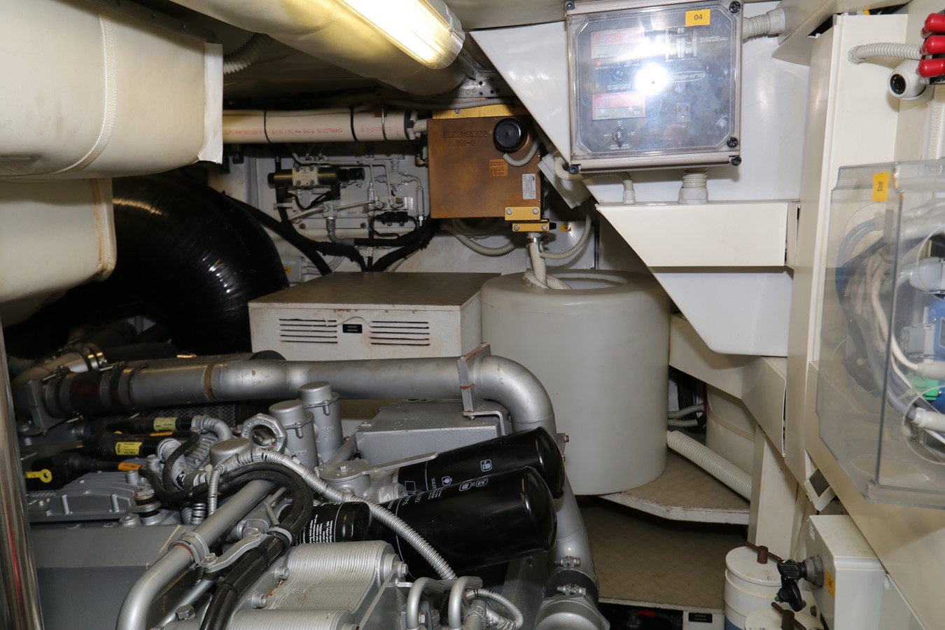 Pershing Motor Yacht VANTAGE For Sale