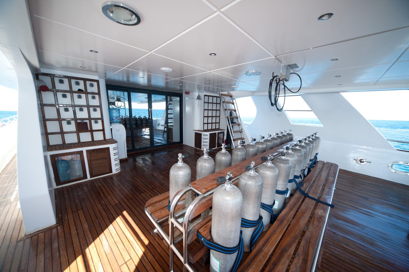 Custom Motor Yacht BETELGUESER For Sale