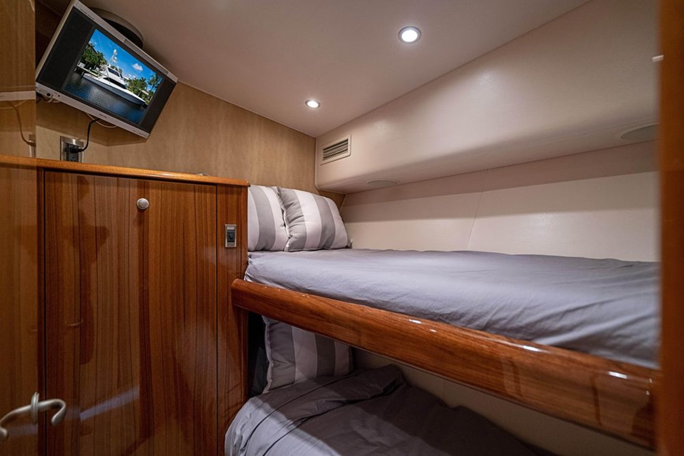 Viking Motor Yacht Knot Racing For Sale
