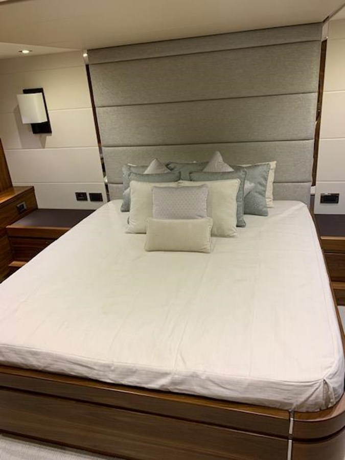 Sunseeker Cruising Yacht Piece Of Ship For Sale