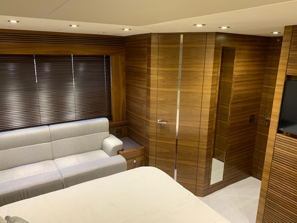 Sunseeker Cruising Yacht Piece Of Ship For Sale