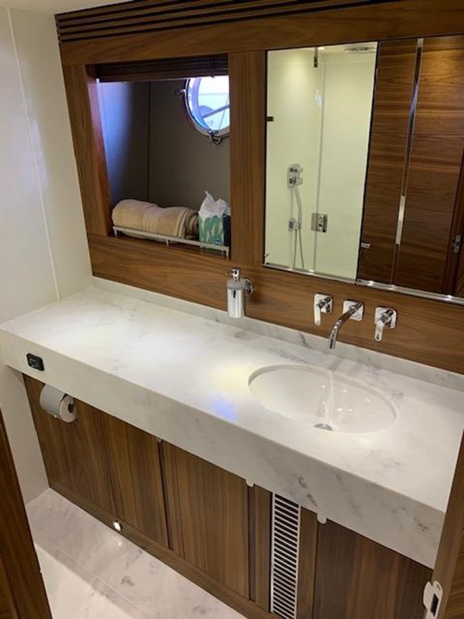 Sunseeker Cruising Yacht Piece Of Ship For Sale