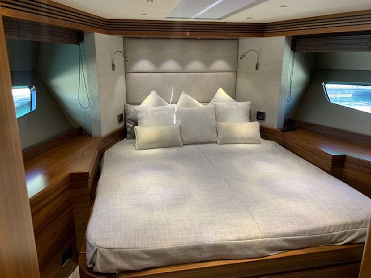 Sunseeker Cruising Yacht Piece Of Ship For Sale