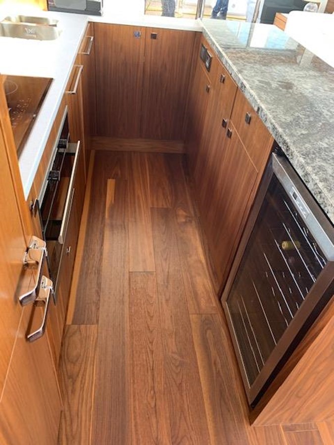 Sunseeker Motor Yacht Sea Scape For Sale