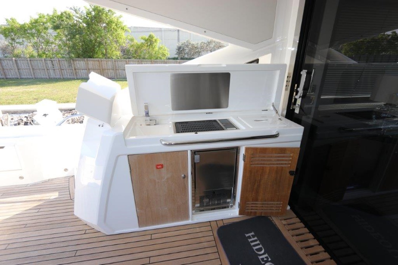 Sunseeker Motor Yacht Hide Out For Sale