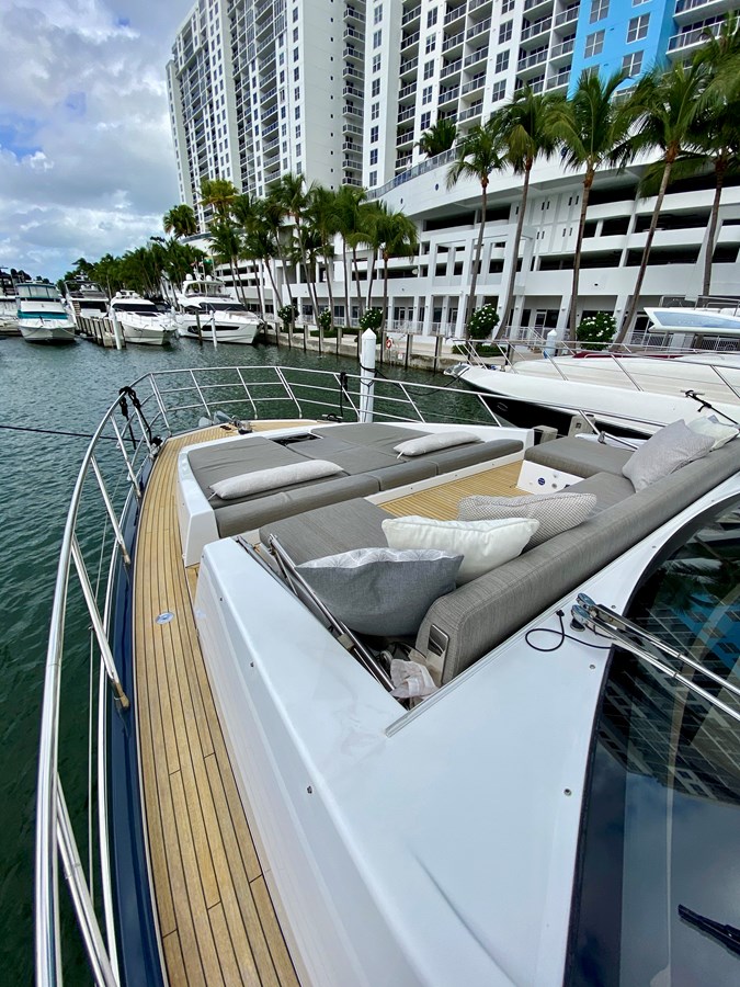 Azimut Yachts Motor Yacht Searenity II For Sale