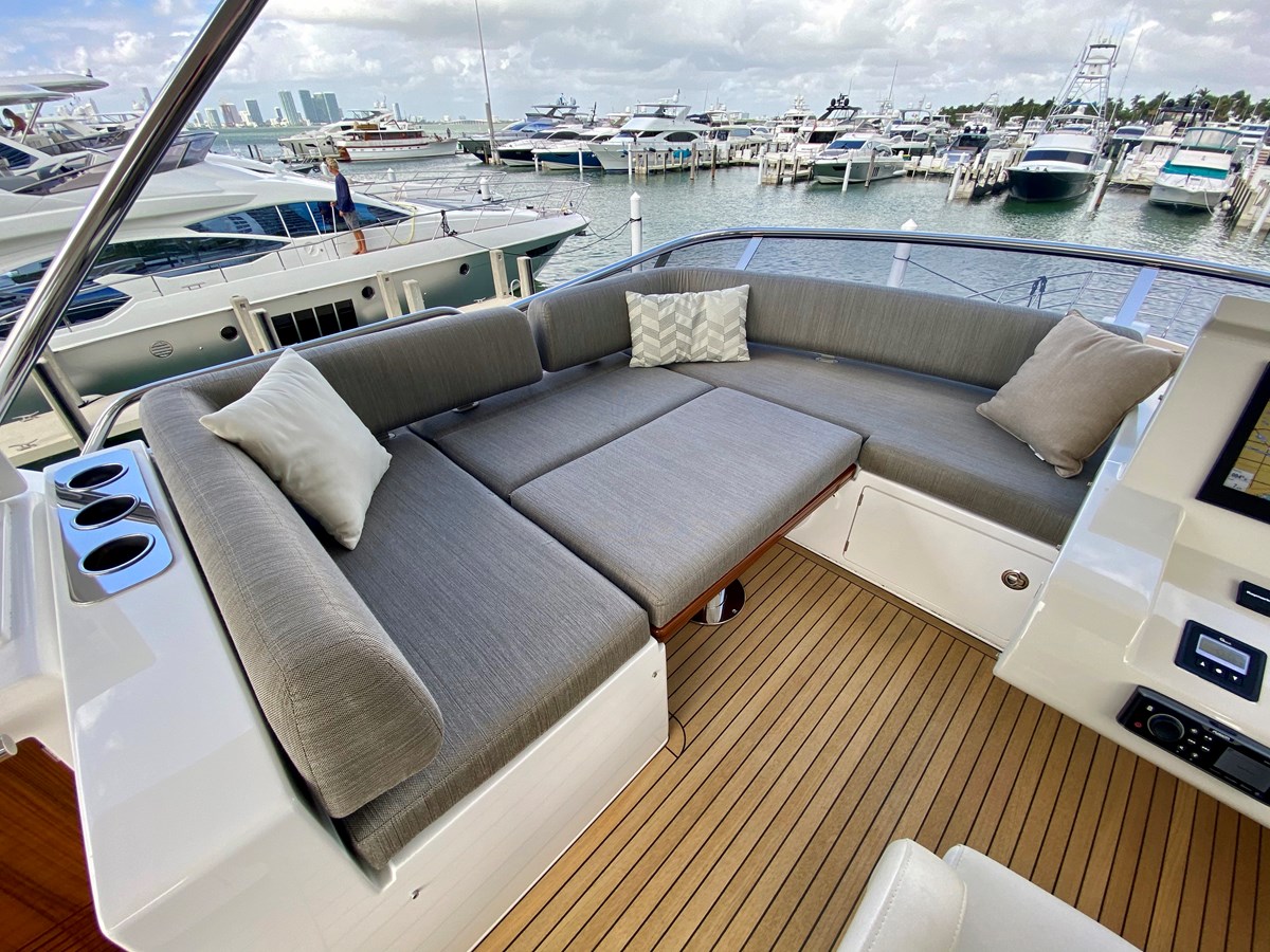 Azimut Yachts Motor Yacht Searenity II For Sale