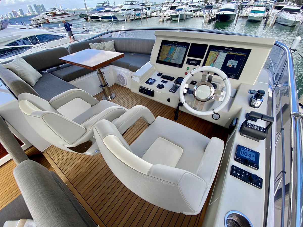 Azimut Yachts Motor Yacht Searenity II For Sale
