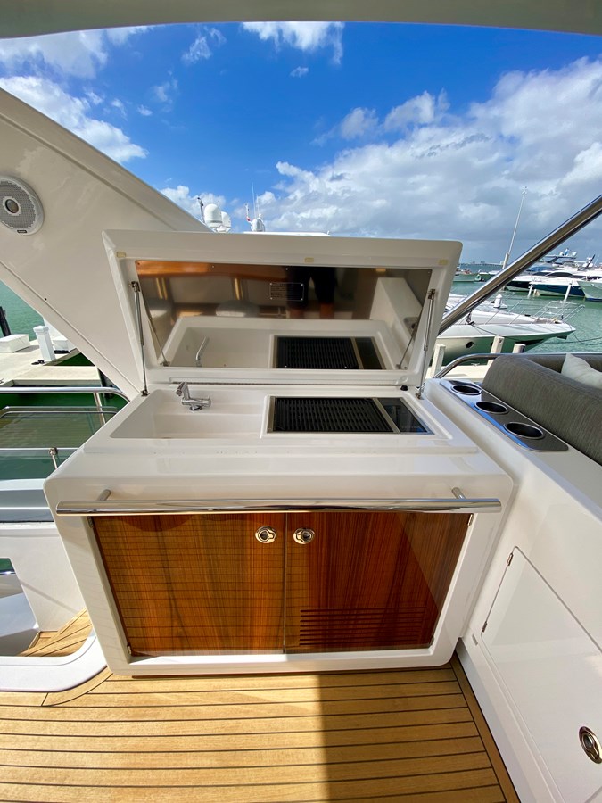 Azimut Yachts Motor Yacht Searenity II For Sale