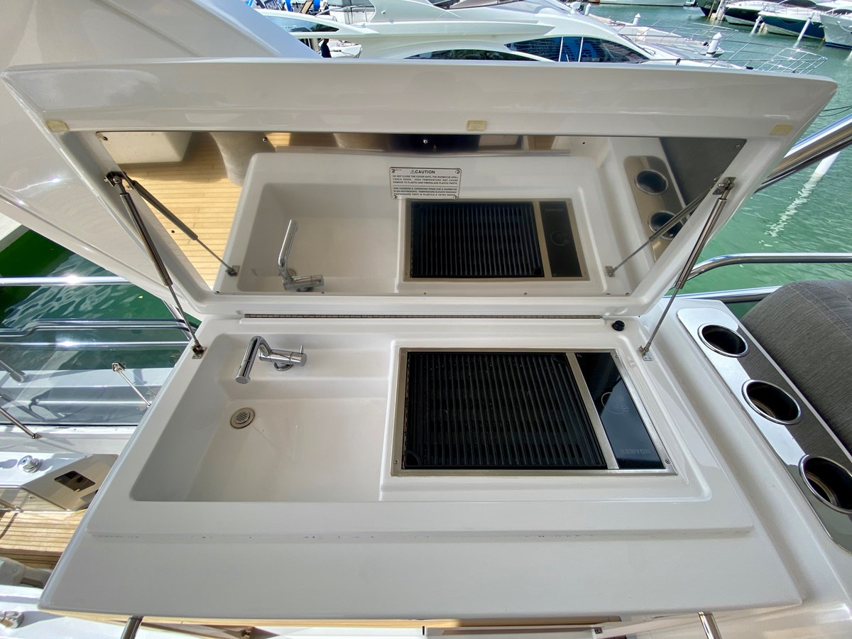 Azimut Yachts Motor Yacht Searenity II For Sale