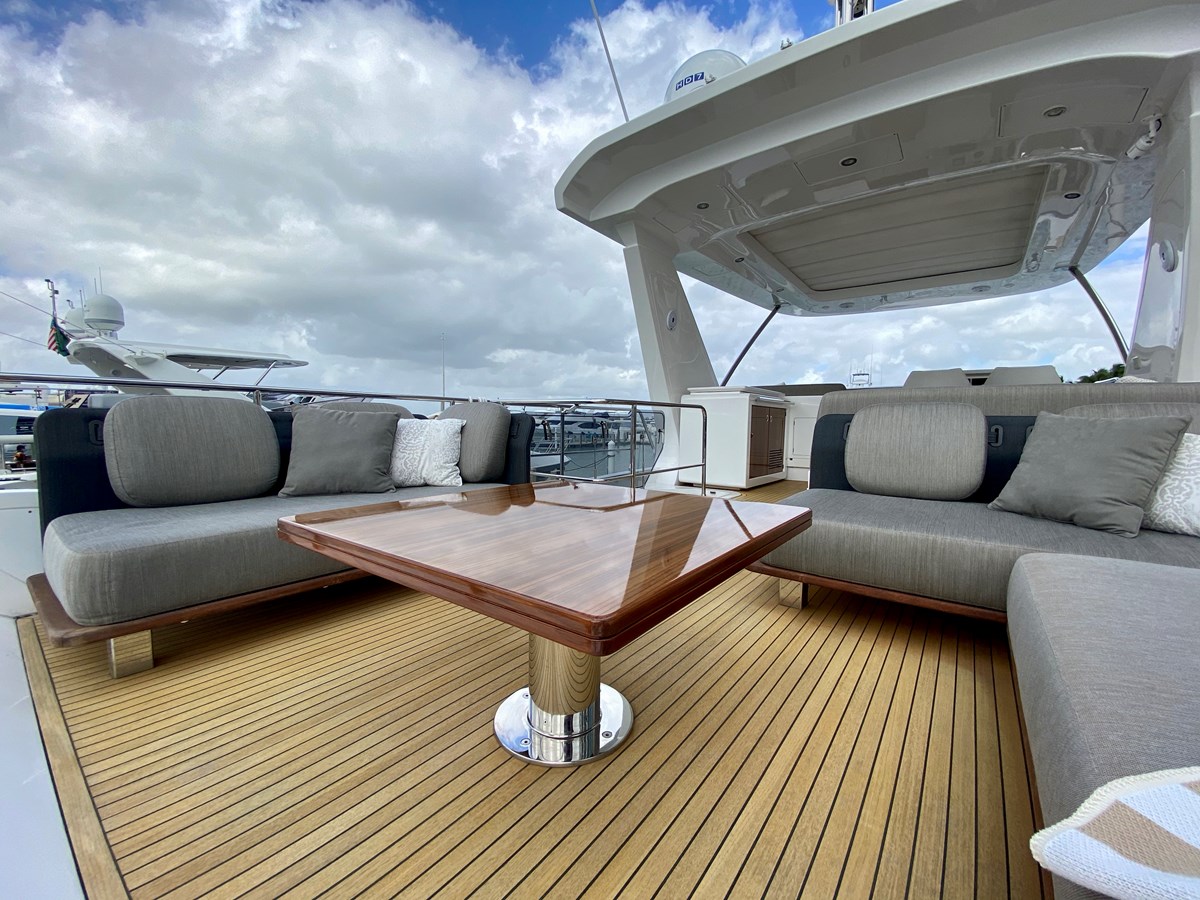 Azimut Yachts Motor Yacht Searenity II For Sale
