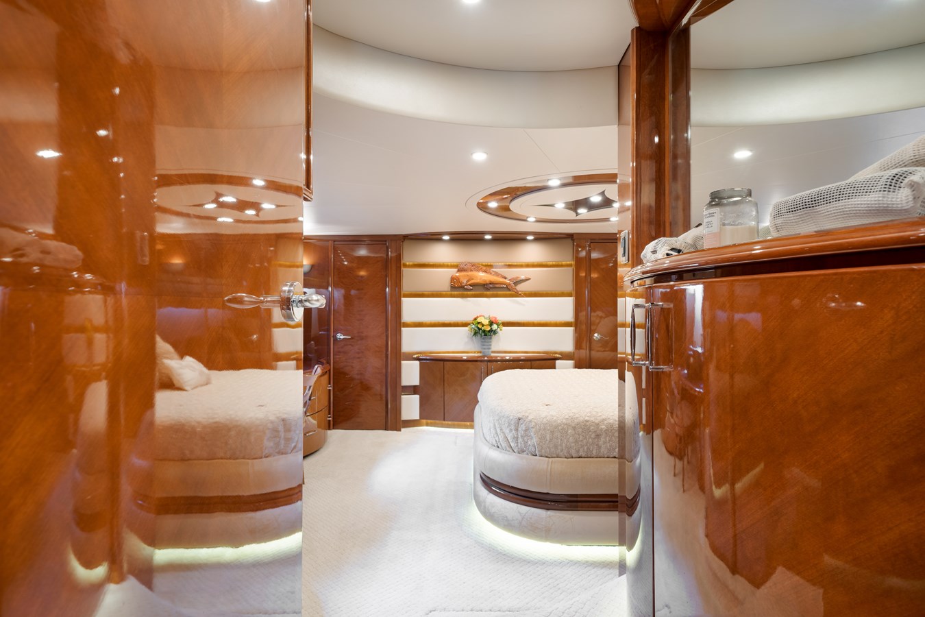 Marquis Motor Yacht Off the Grid For Sale