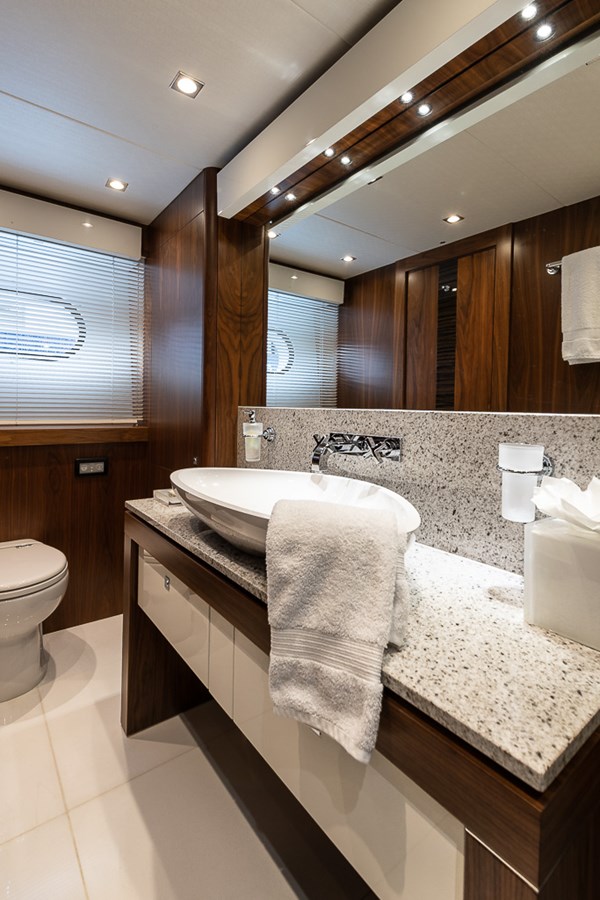 Sunseeker Motor Yacht INSIGNIA For Sale