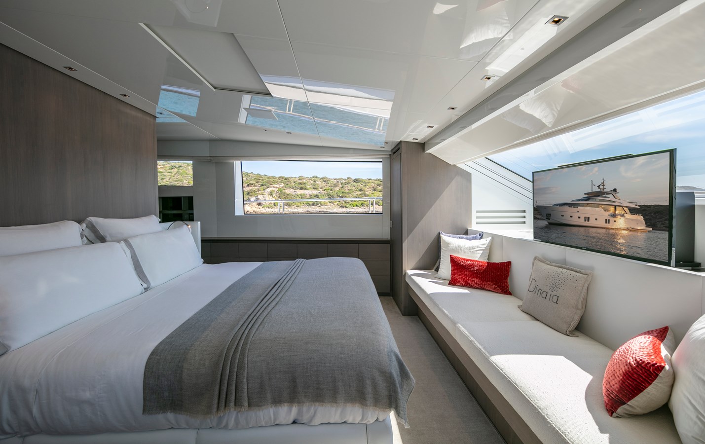 Sanlorenzo Yachts Motor Yacht Dinaia SAN LORENZO SL 106 For Sale