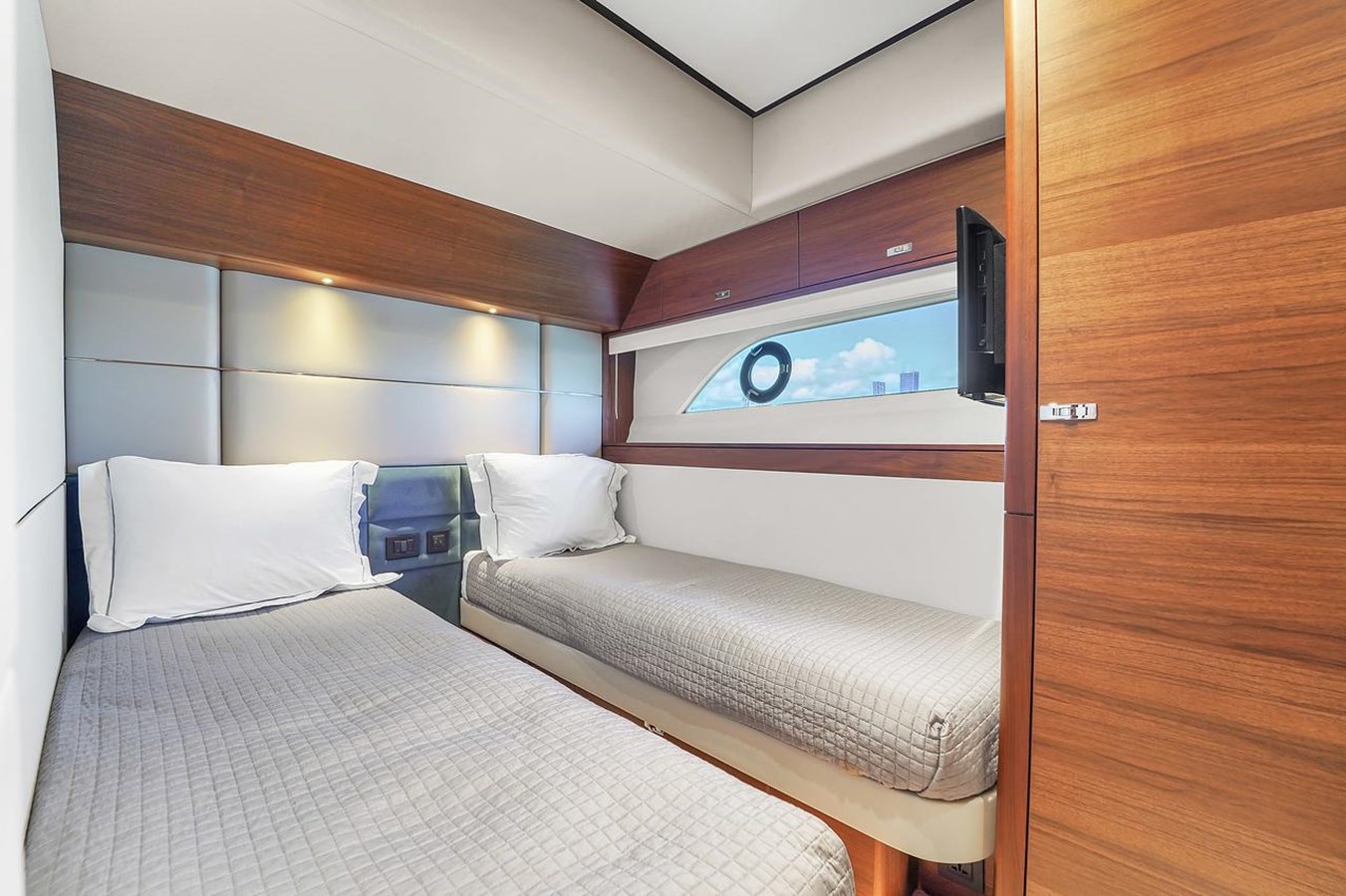 Princess Yachts Motor Yacht 78' PRINCESS Y78 2021 For Sale