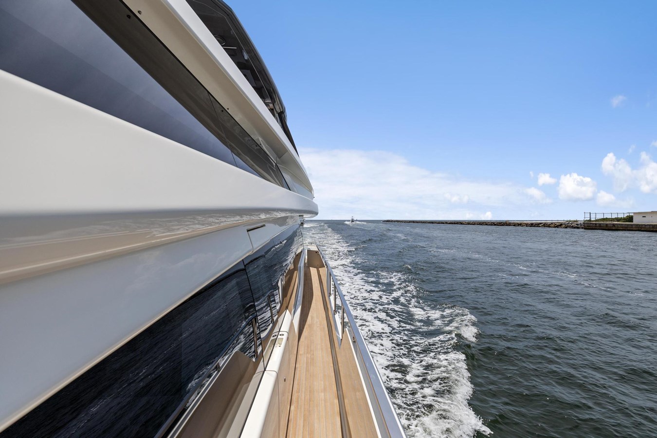 Ferretti Yachts Motor Yacht XFAF8532J021 For Sale