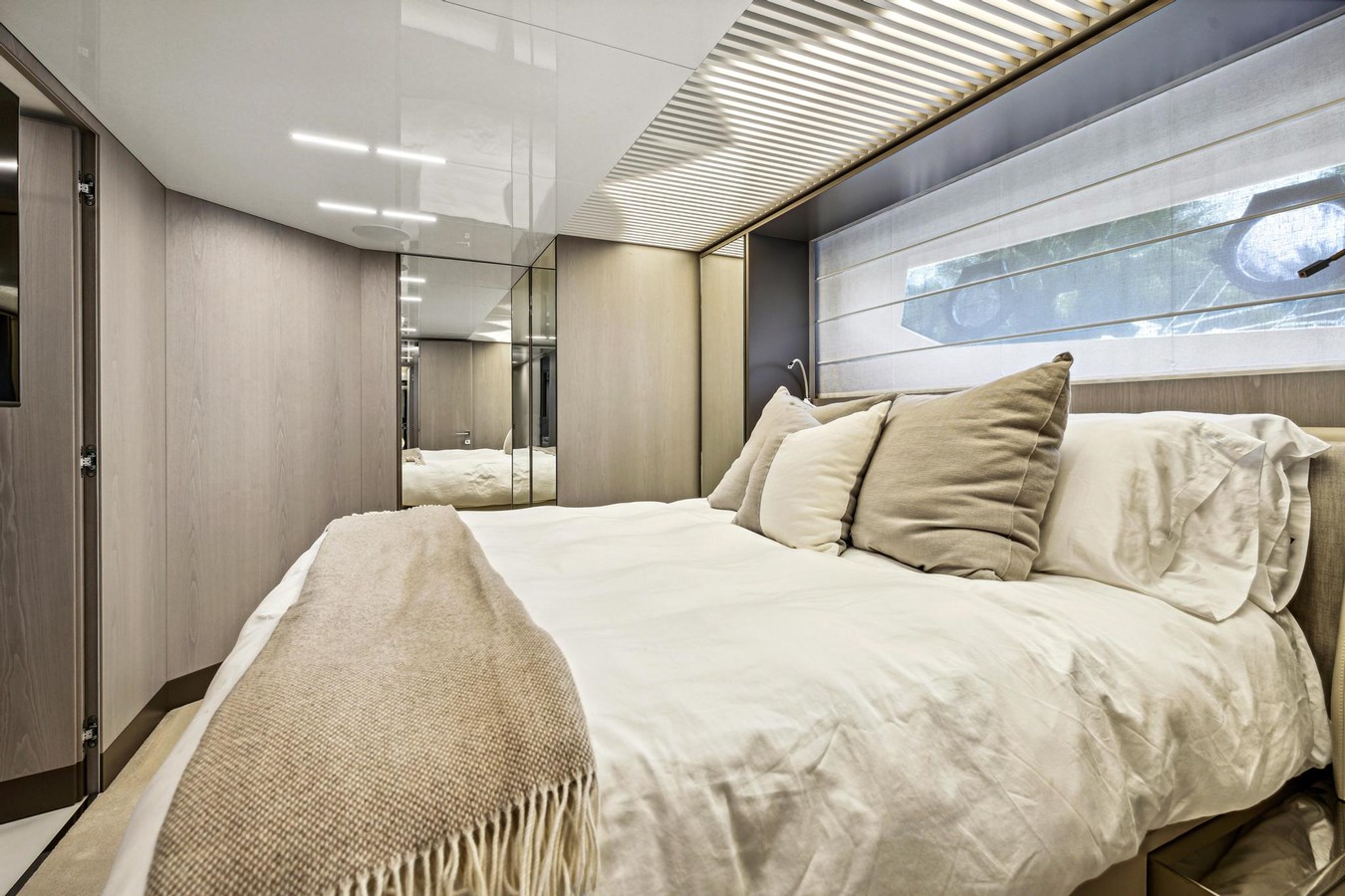 Ferretti Yachts Motor Yacht XFAF8532J021 For Sale