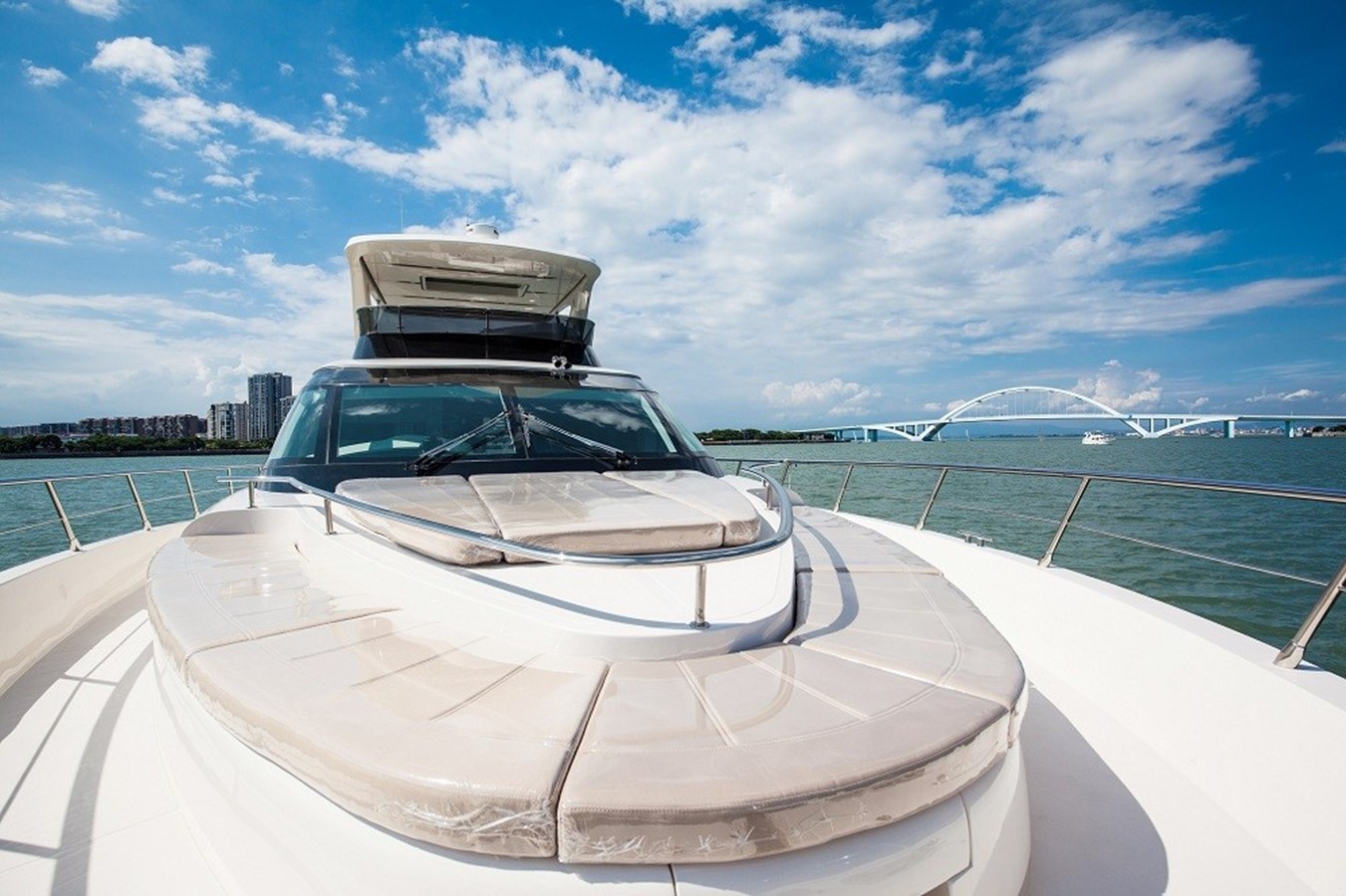 Raffles Motor Yacht Aquitalia 68 For Sale