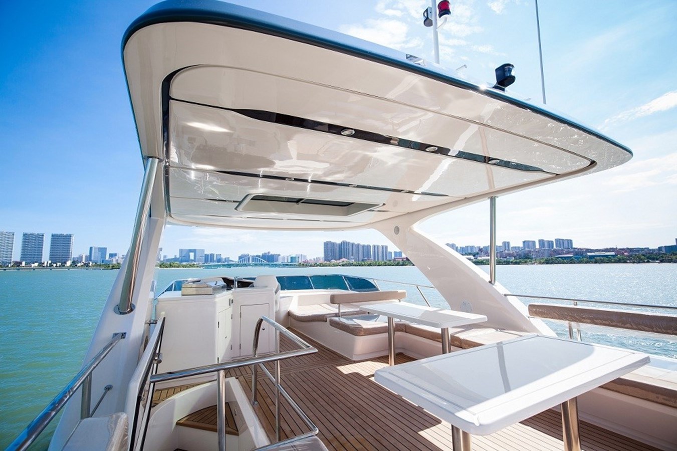 Raffles Motor Yacht Aquitalia 68 For Sale