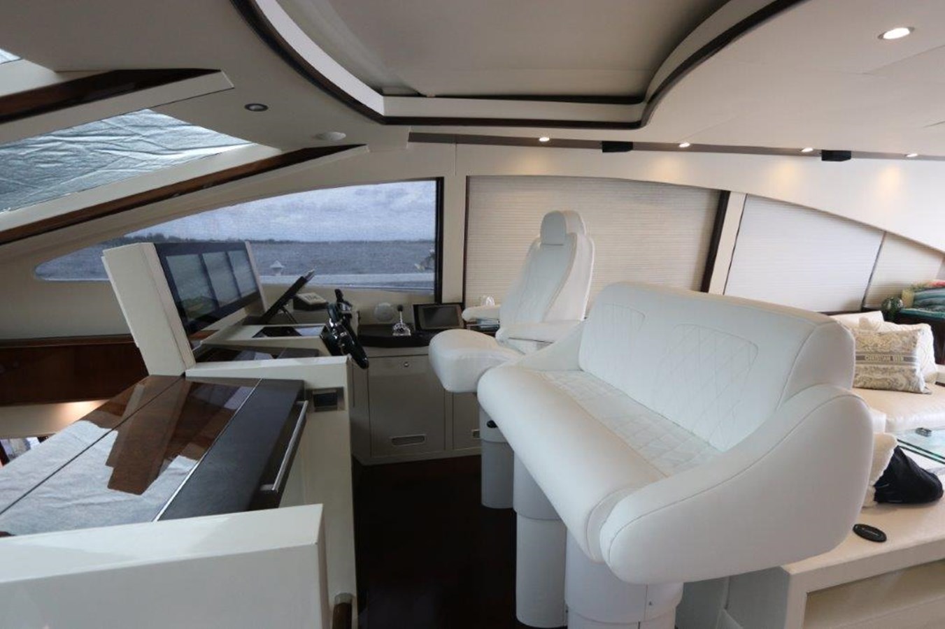 Lazzara Yachts Cruising Yacht BG For Sale