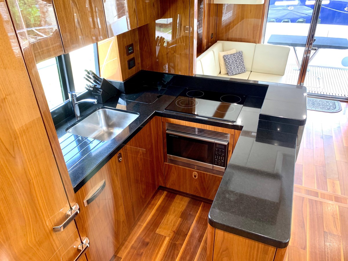 Sunseeker Motor Yacht - For Sale