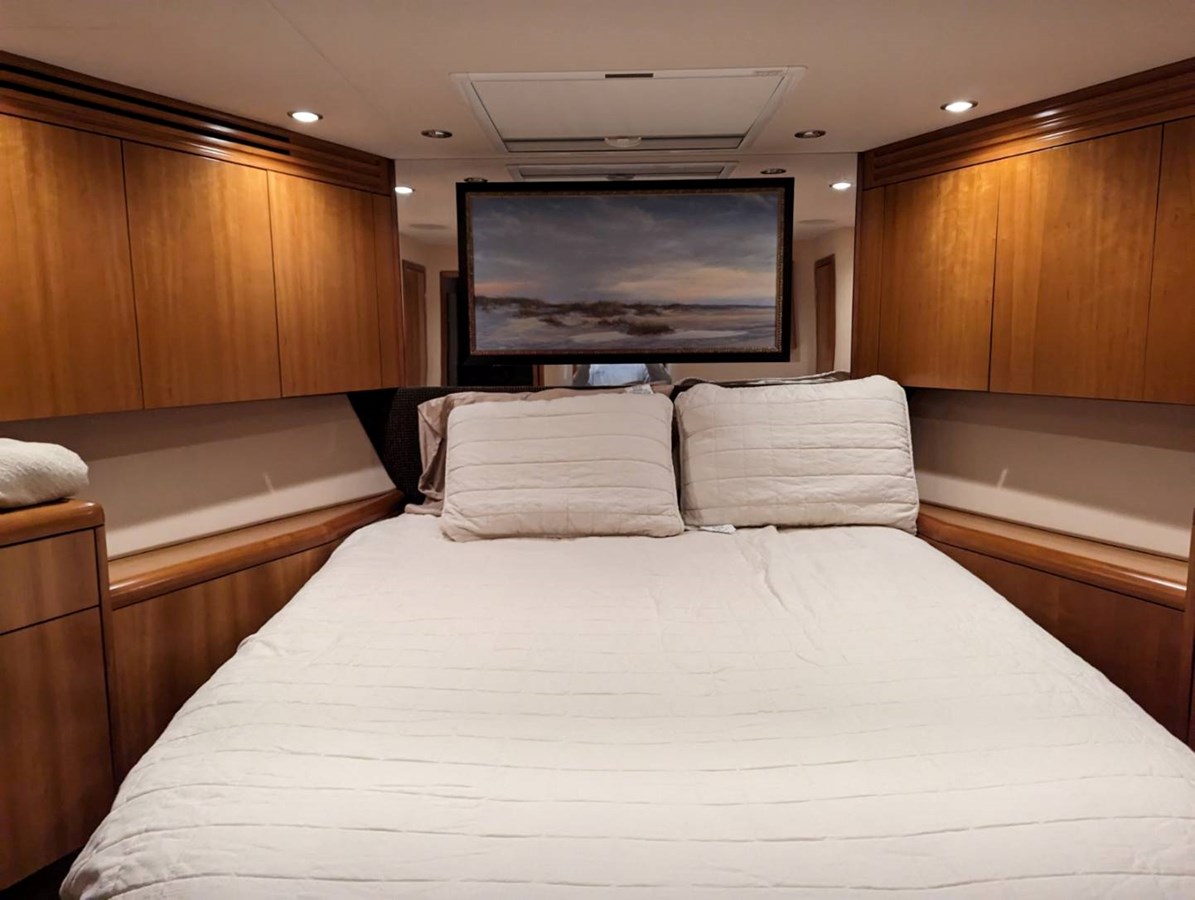 Hatteras Sport Yacht Buzz For Sale