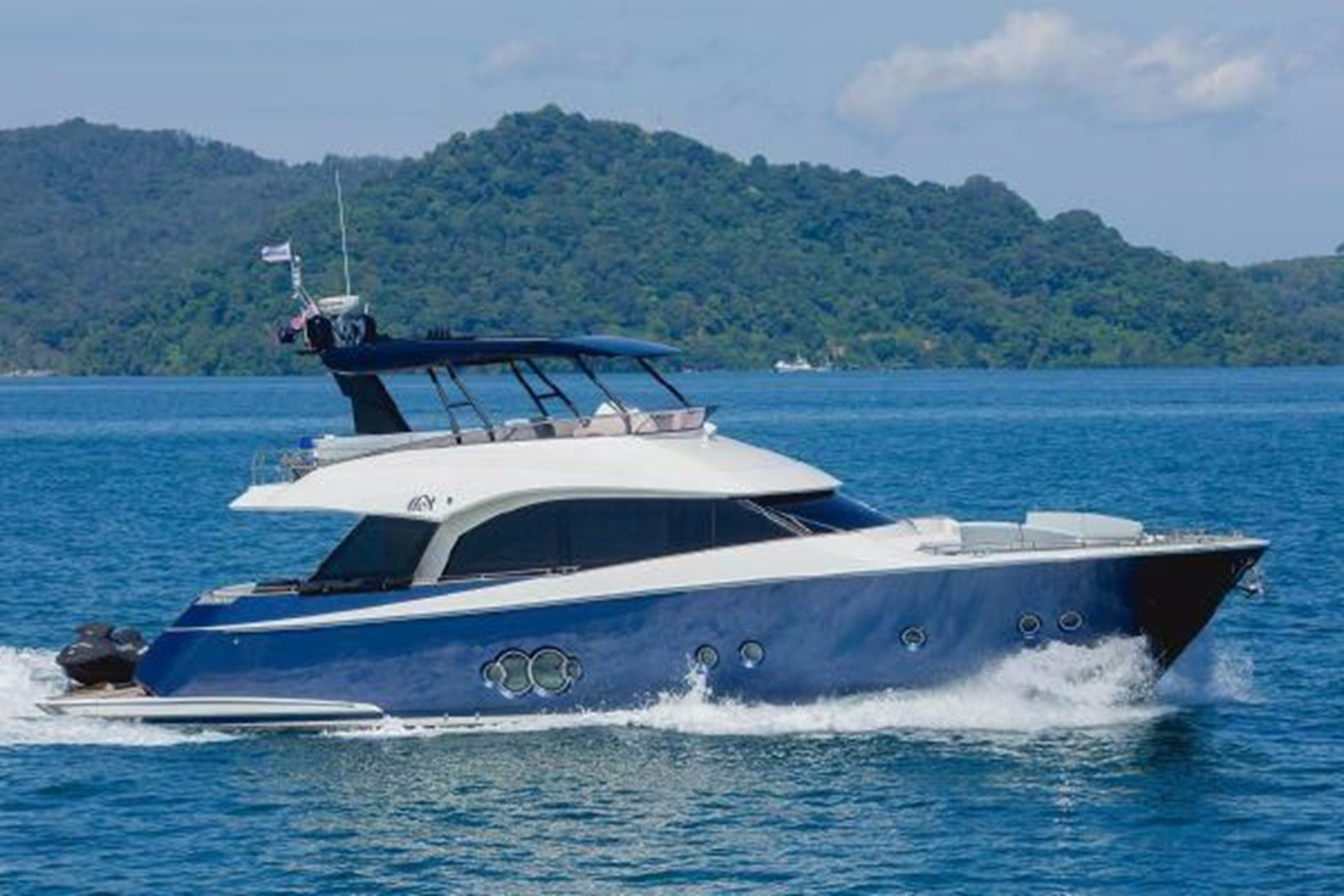 Monte Carlo Yachts Motor Yacht 2012 Monte Carlo Yachts 65 MCY For Sale