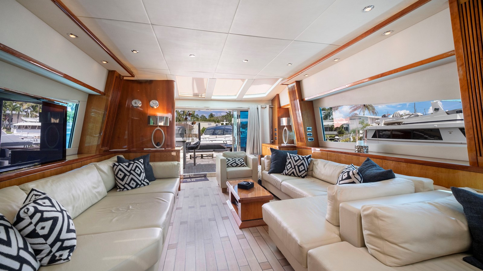 Sunseeker Sport Yacht GBXSK04137L607 For Sale