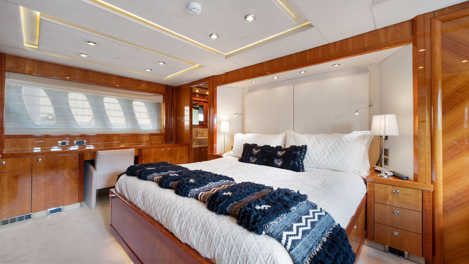 Sunseeker Sport Yacht GBXSK04137L607 For Sale