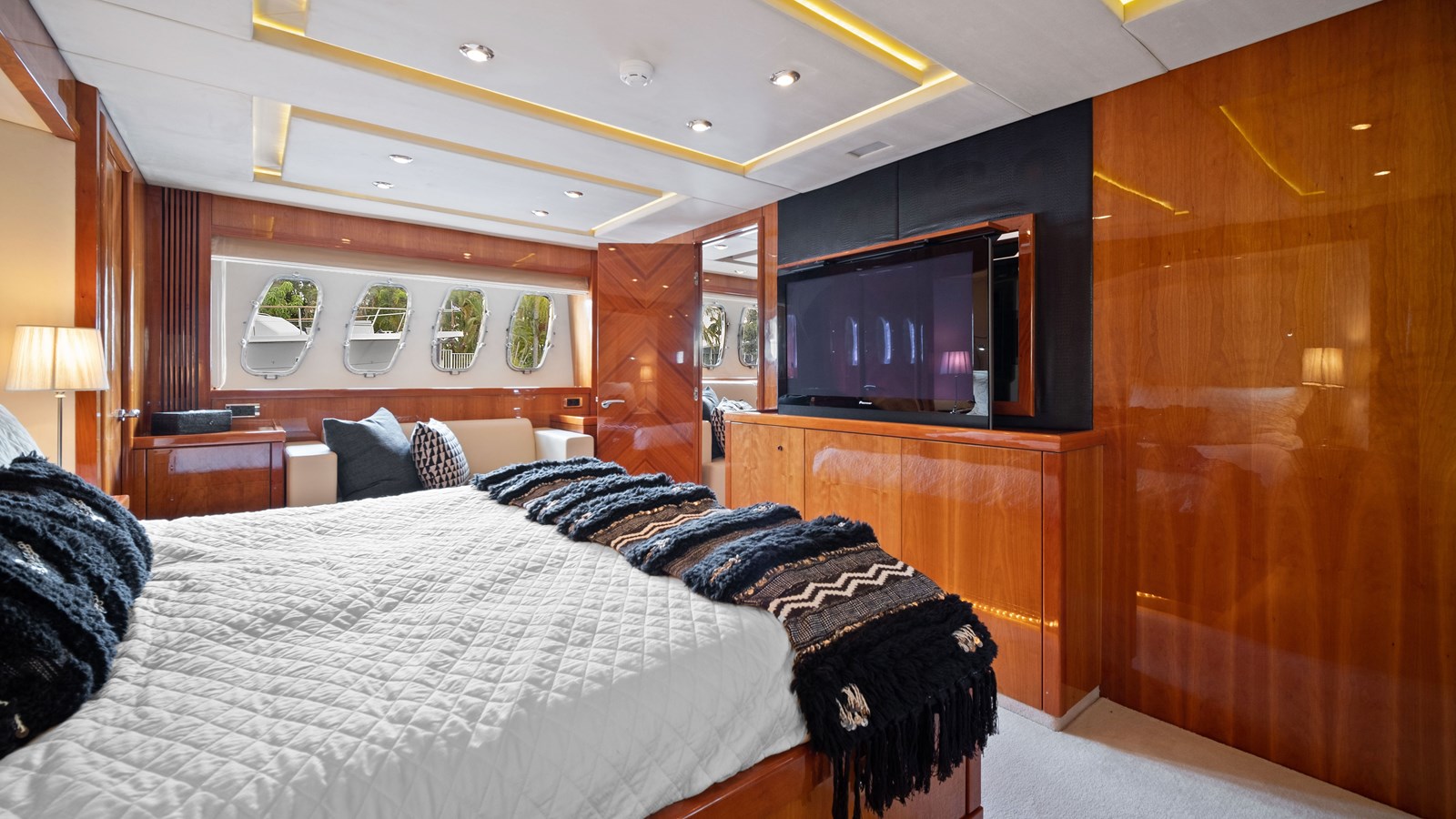 Sunseeker Sport Yacht GBXSK04137L607 For Sale