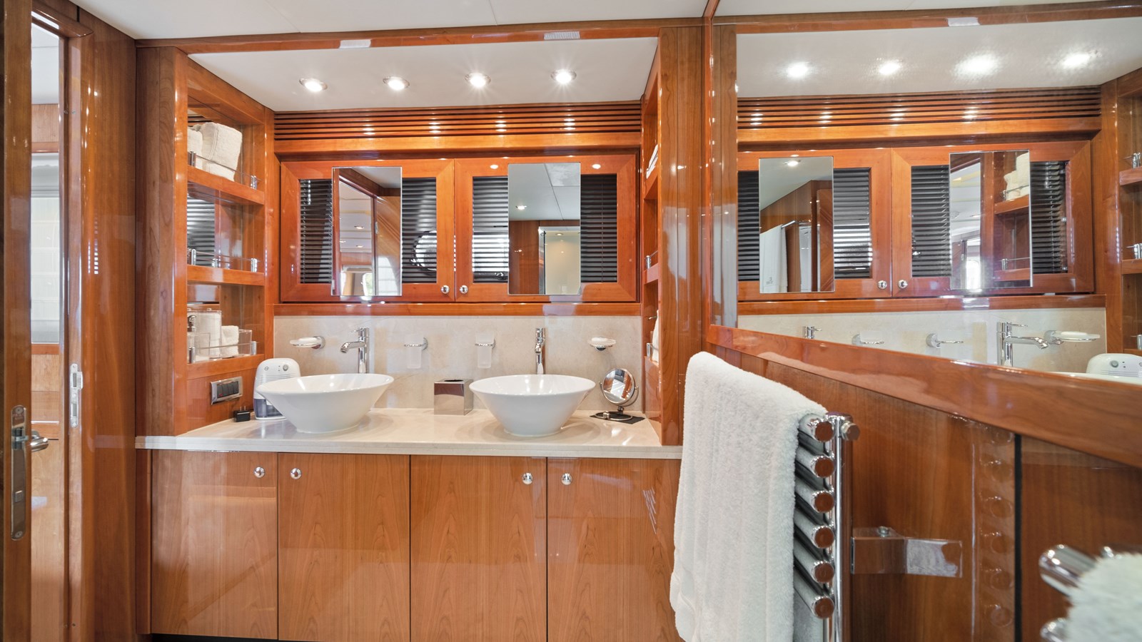 Sunseeker Sport Yacht GBXSK04137L607 For Sale