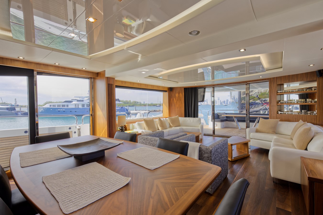 Sunseeker Motor Yacht XSK06864H718 For Sale