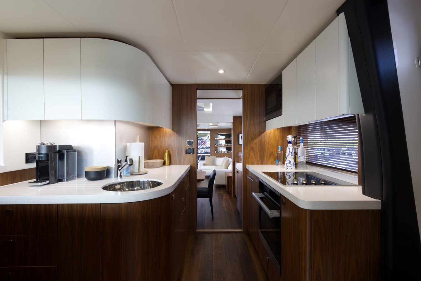 Sunseeker Motor Yacht XSK06864H718 For Sale