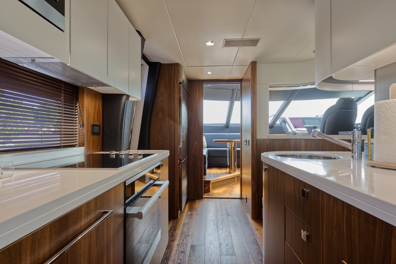 Sunseeker Motor Yacht XSK06864H718 For Sale