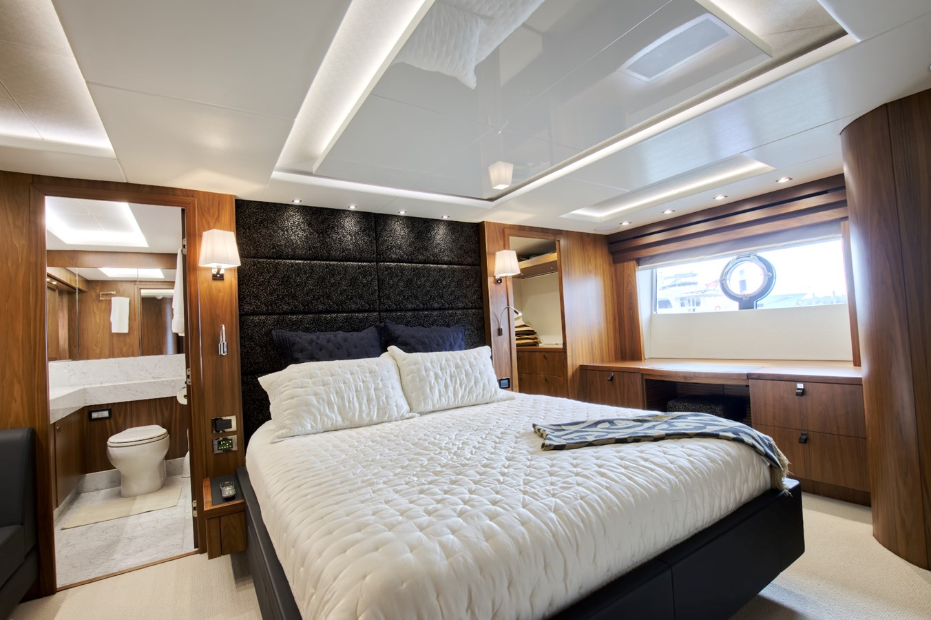 Sunseeker Motor Yacht XSK06864H718 For Sale