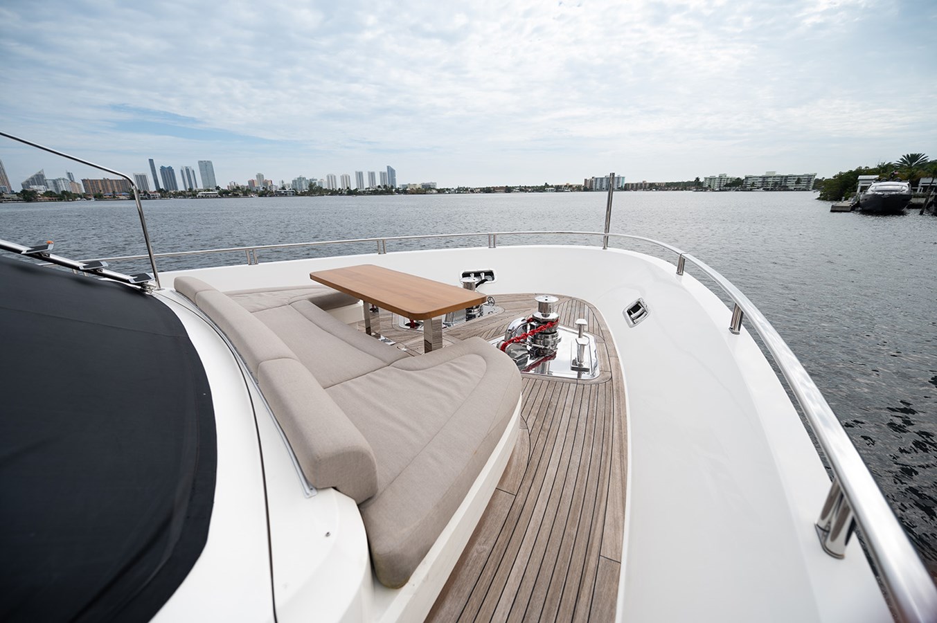 Sanlorenzo Yachts Motor Yacht RYEN For Sale