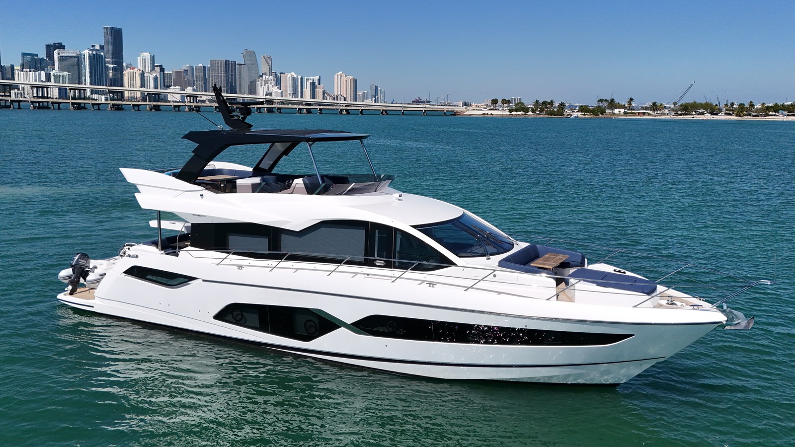 Sunseeker Motor Yacht 68  MANHATTAN For Sale