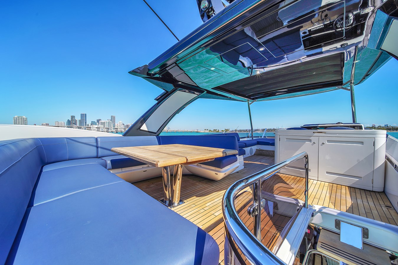 Sunseeker Motor Yacht 68  MANHATTAN For Sale