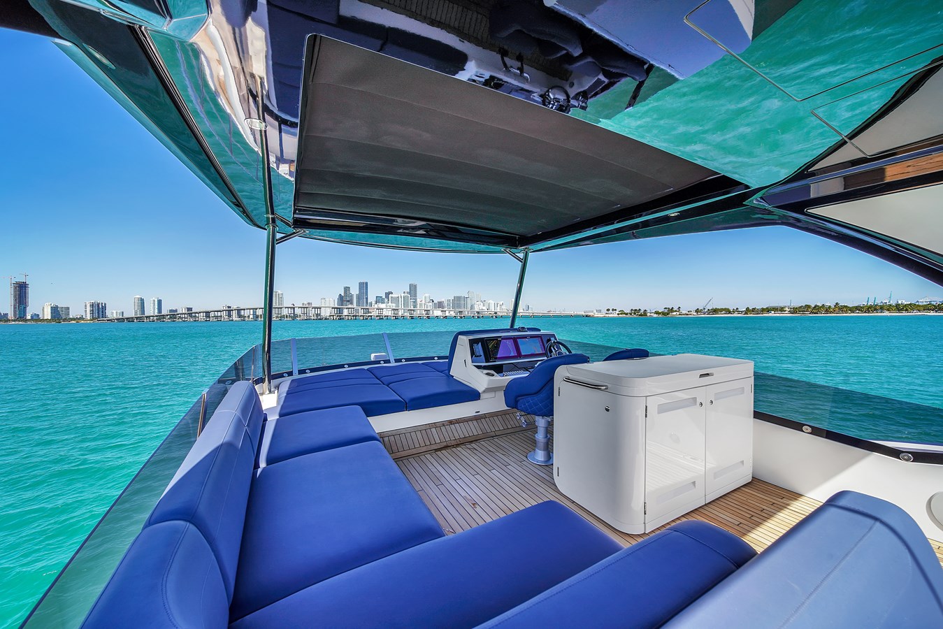 Sunseeker Motor Yacht 68  MANHATTAN For Sale