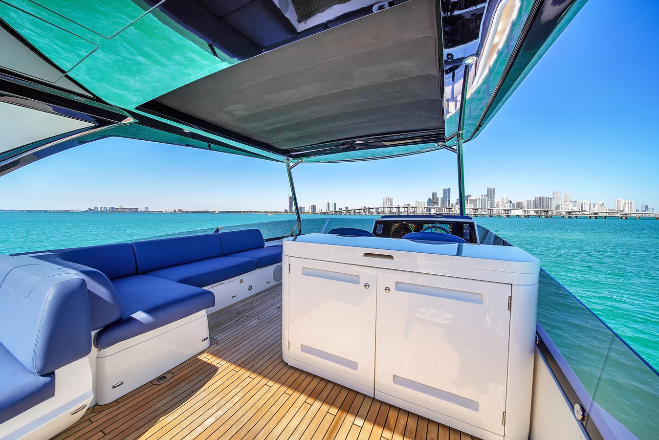 Sunseeker Motor Yacht 68  MANHATTAN For Sale