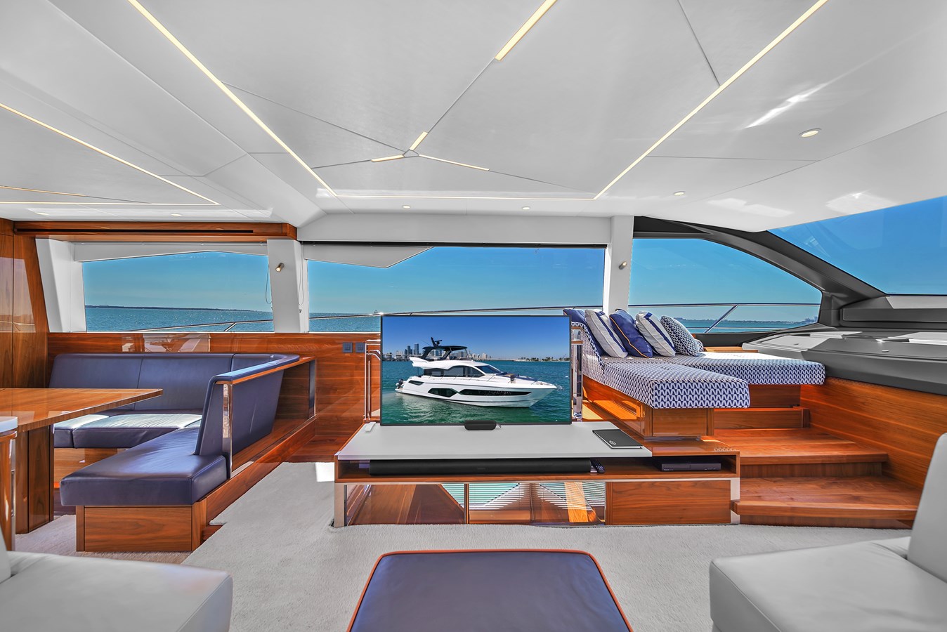 Sunseeker Motor Yacht 68  MANHATTAN For Sale