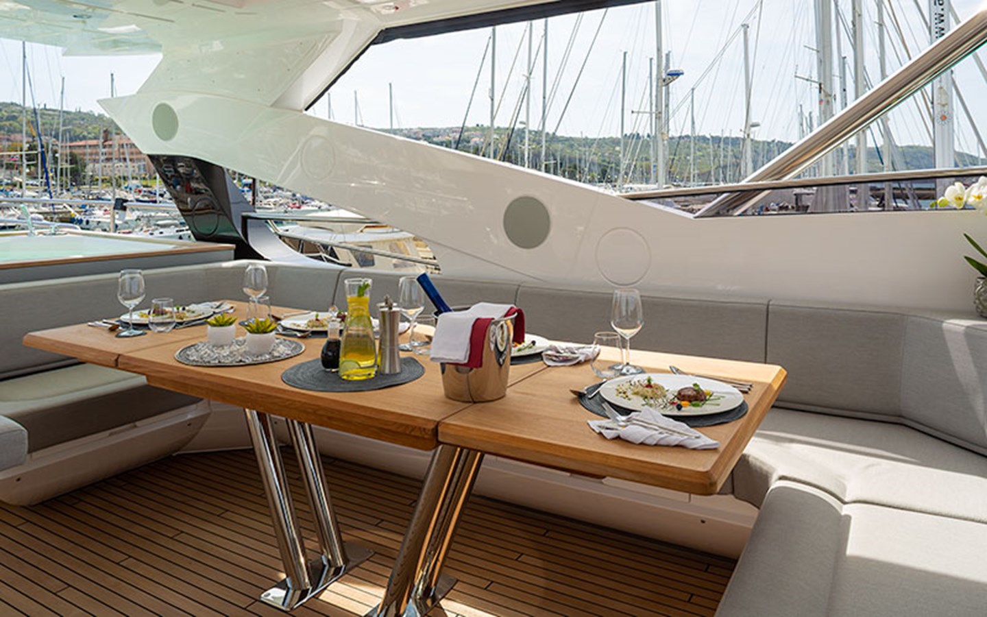 Sunseeker Motor Yacht Mr. K Iriston For Sale